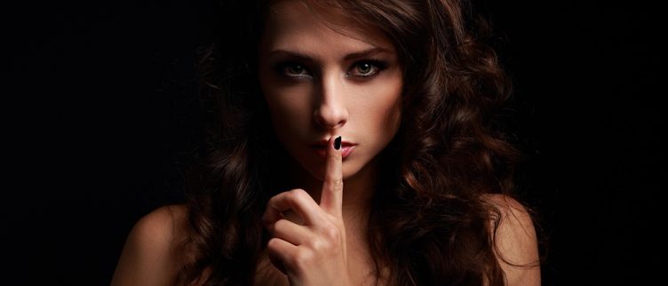 Bij Secretrooms kun je discreet afspreken met je partner om eens wat.
